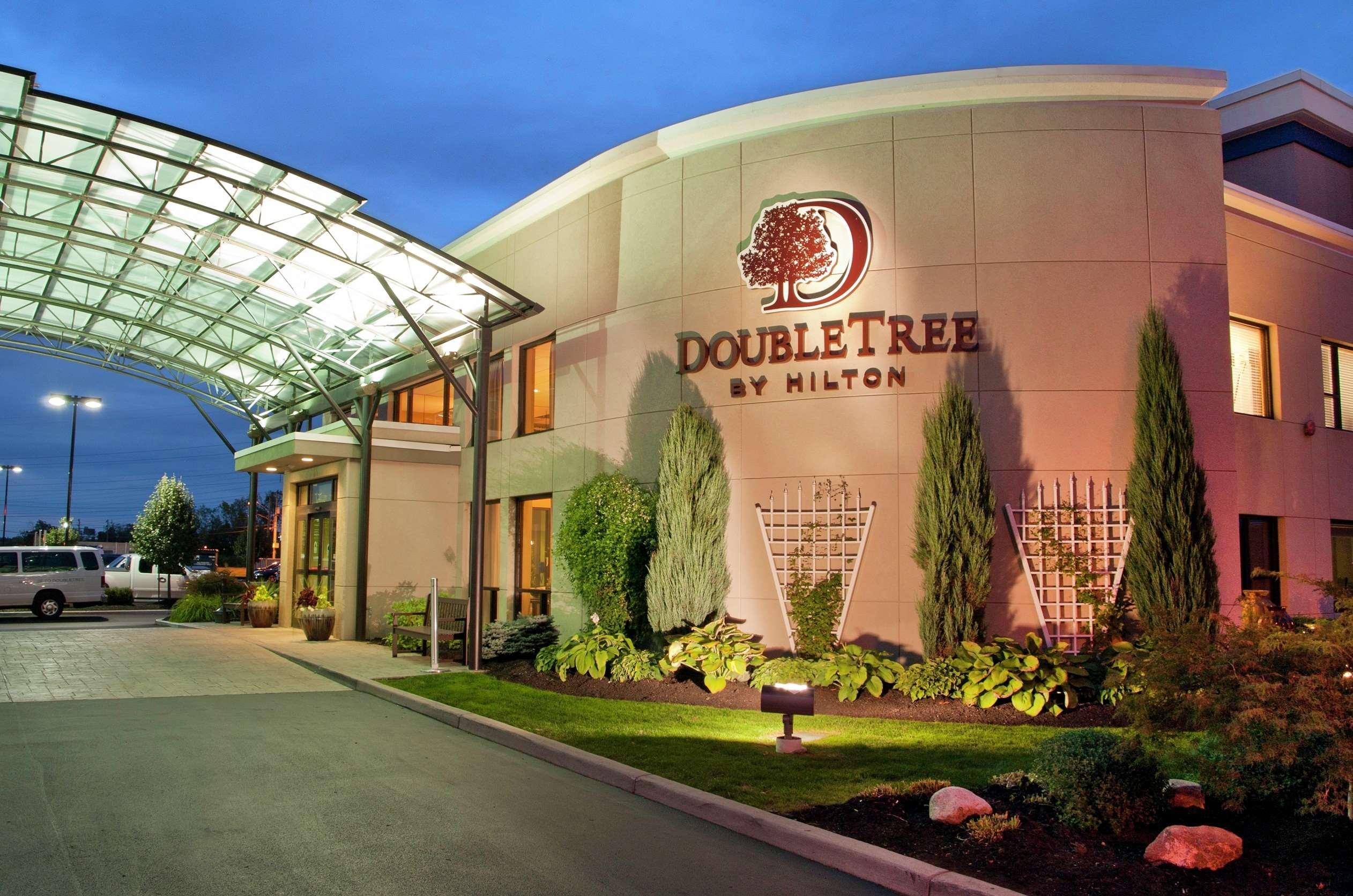 Doubletree By Hilton Buffalo-Amherst Exterior foto